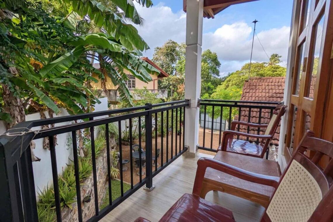 Villa Wismar Hikkaduwa Kültér fotó